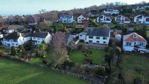 Photo 32- click for photo gallery